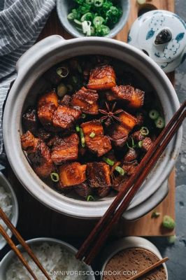  Qujing-Style Xiaoshao Rou - Zarte Fleischstücke, vereint mit einem intensiven Chili-Geschmack!