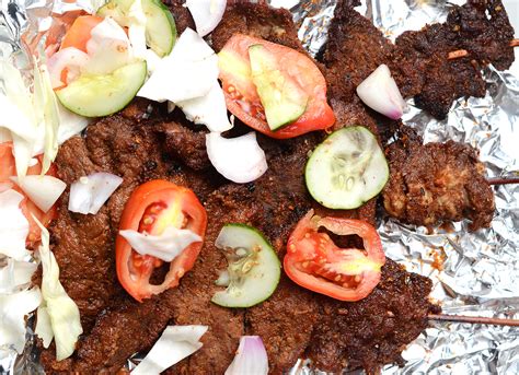 Suya - Ein rauchiges Feuerwerk der Aromen auf dem Teller!